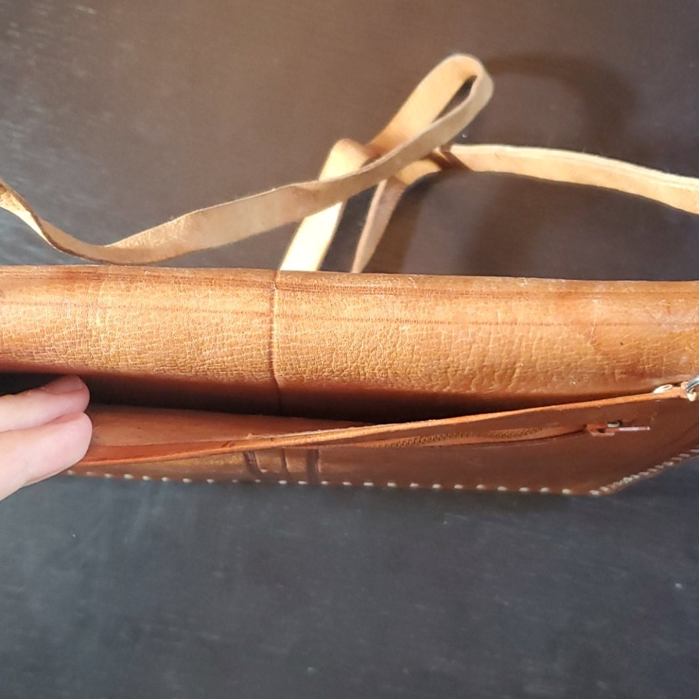 Vintage handmade leather bag - Morocco - Picture 3 of 6